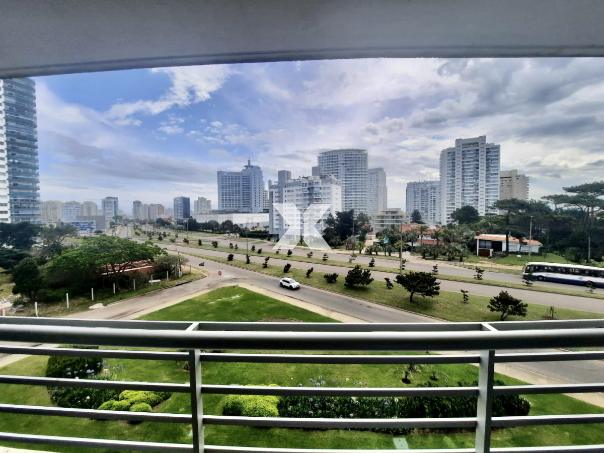 Apartamento ID.370 - Mansa- Venta- Alquiler. Cómoda unidad