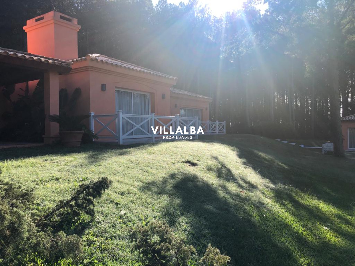 Casa ID.588 - Punta del Este, la Pataia Imperdible residencia de campo. 