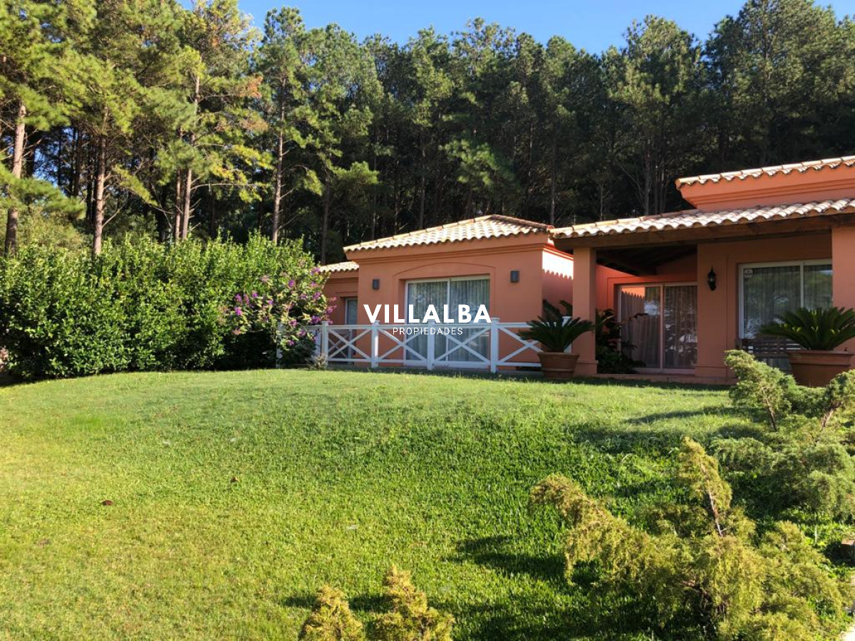 Casa ID.588 - Punta del Este, la Pataia Imperdible residencia de campo. 