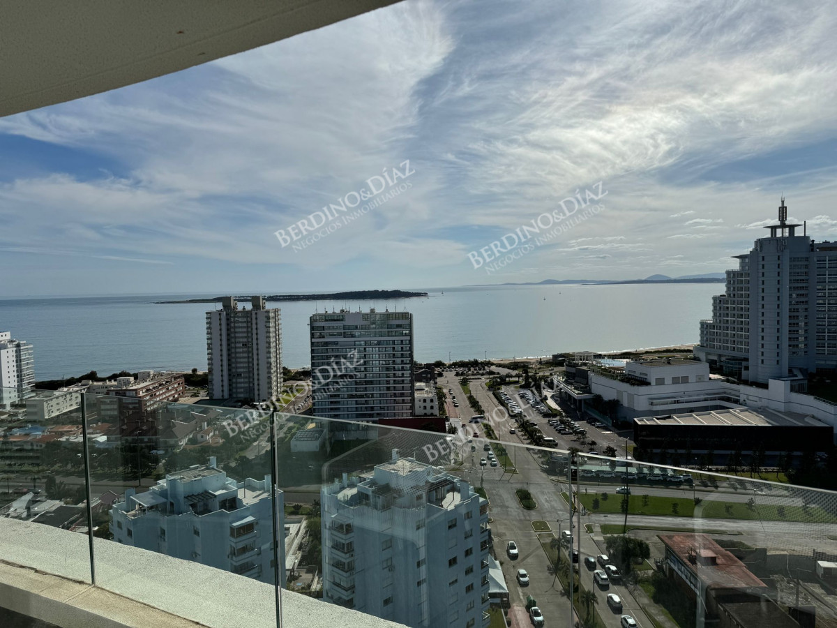 Apartamento ID.2609 - Artower de 2 dormitorios en piso alto en venta! 