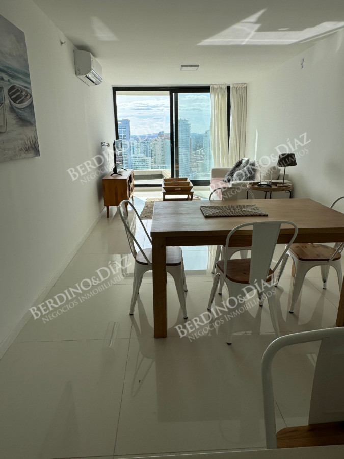 Apartamento ID.2609 - Artower de 2 dormitorios en piso alto en venta! 