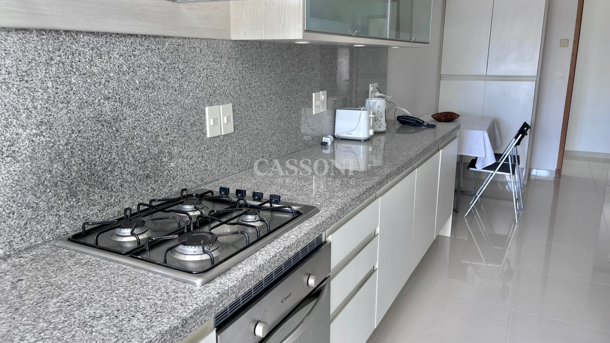 Apartamento ID.3387 - Apartamento de 3 dormitorios en venta en primeras paradas de playa mansa