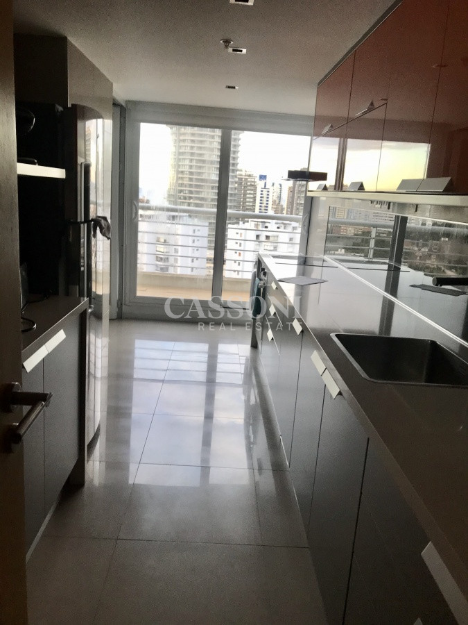 Apartamento ID.3804 - Punta del este - Mansa Piso alto