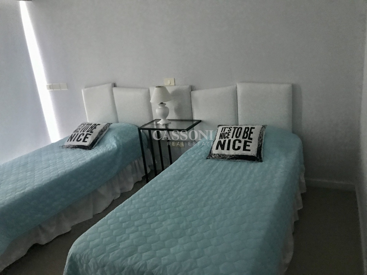 Apartamento ID.3804 - Punta del este - Mansa Piso alto