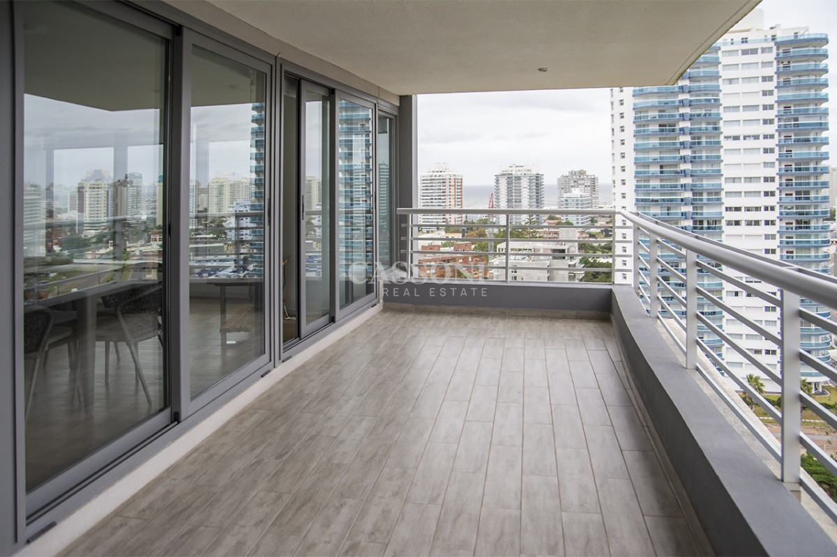 Apartamento ID.3913 - Venta Mansa Piso alto