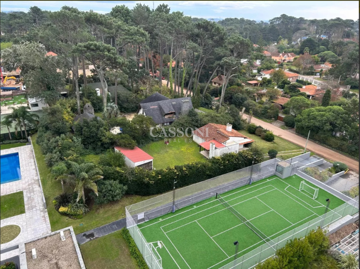 Apartamento ID.2633 - Monoambiente sobre Av. Roosevelt en Venta. 