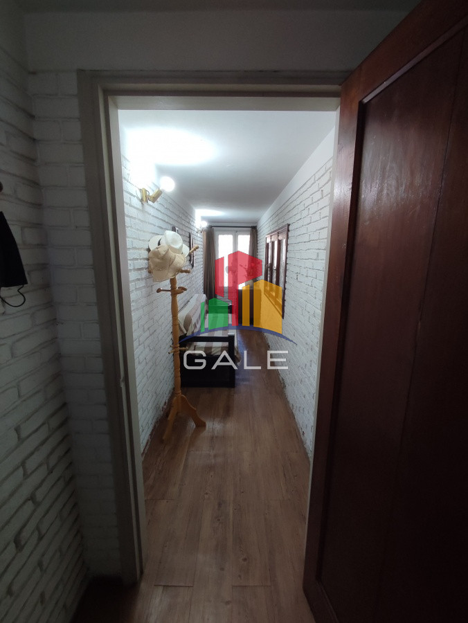 Casa ID.230 - Punta del Este, área comercial Pda. 5