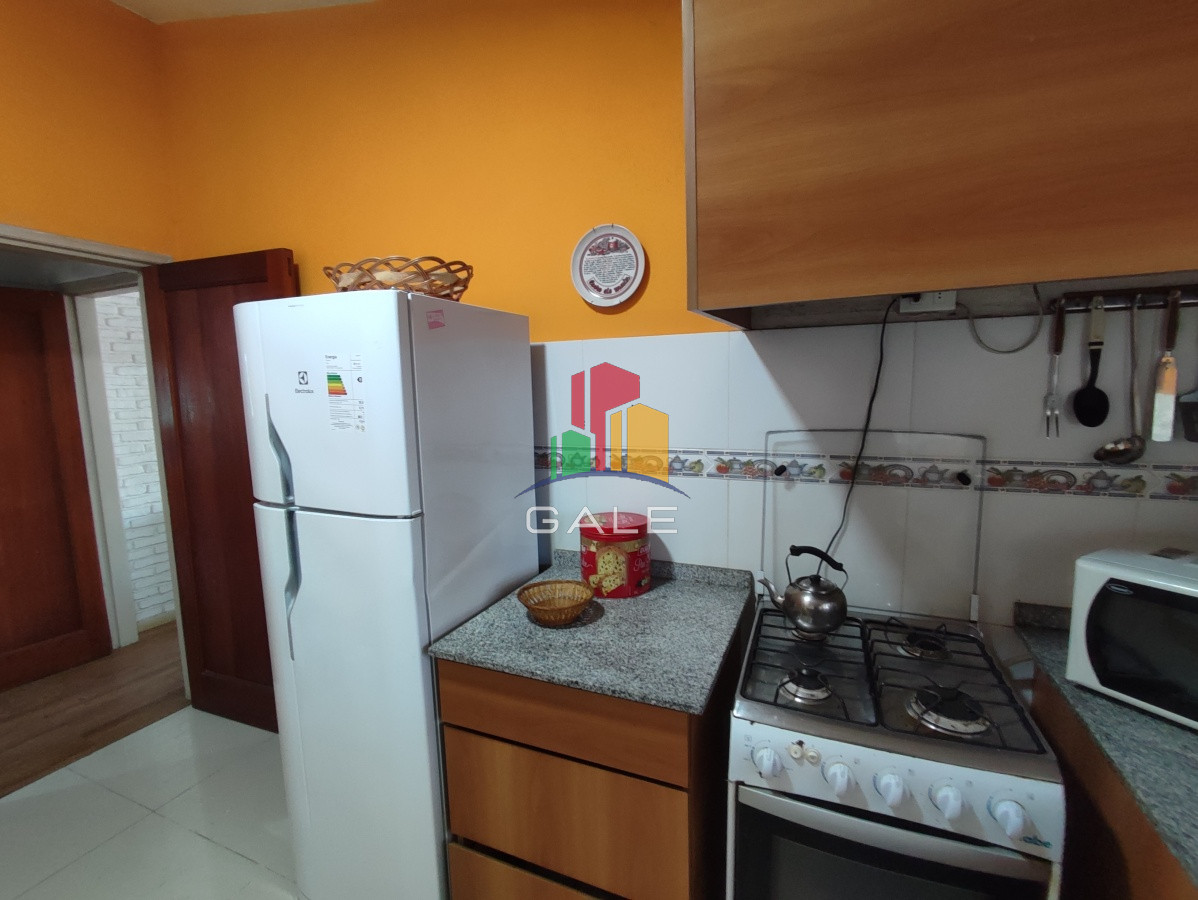 Casa ID.230 - Punta del Este, área comercial Pda. 5
