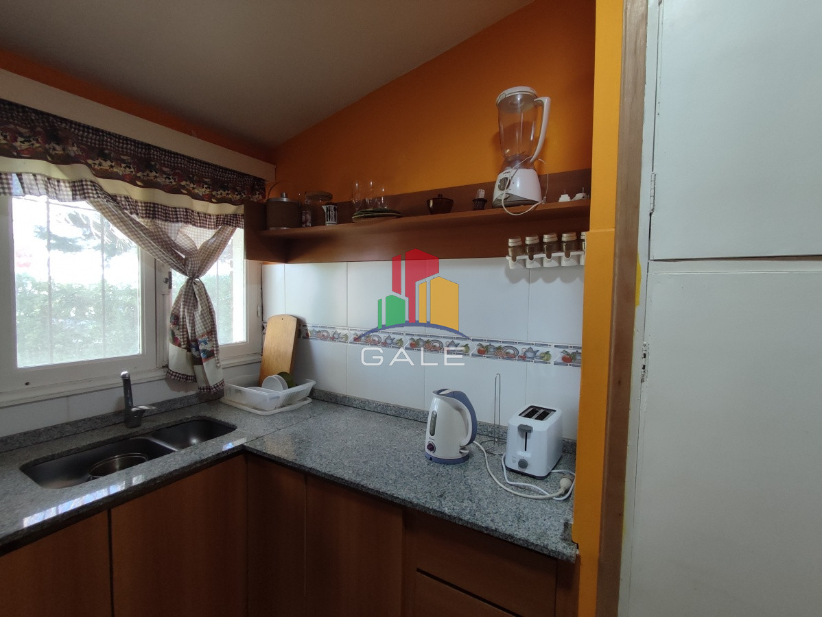 Casa ID.230 - Punta del Este, área comercial Pda. 5