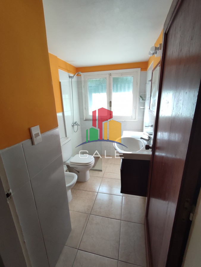 Casa ID.230 - Punta del Este, área comercial Pda. 5