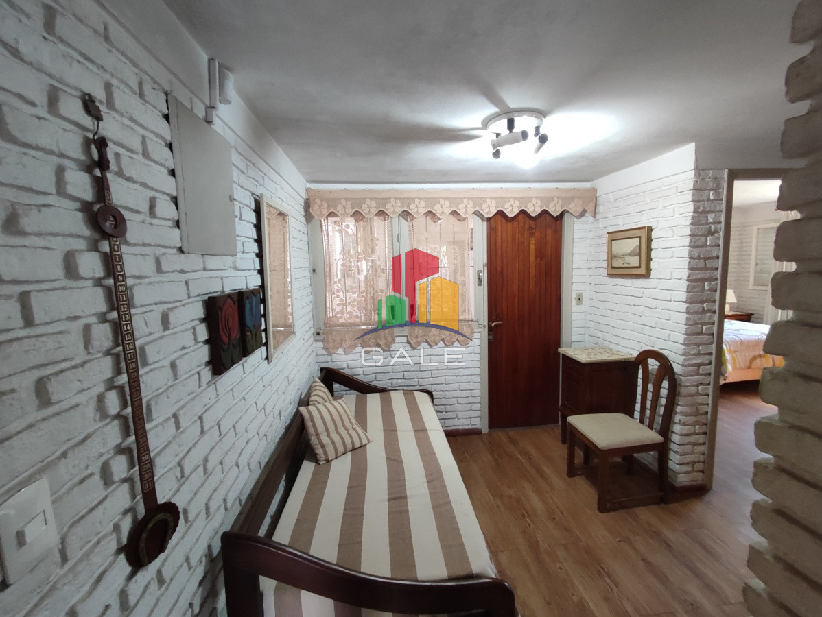 Casa ID.230 - Punta del Este, área comercial Pda. 5