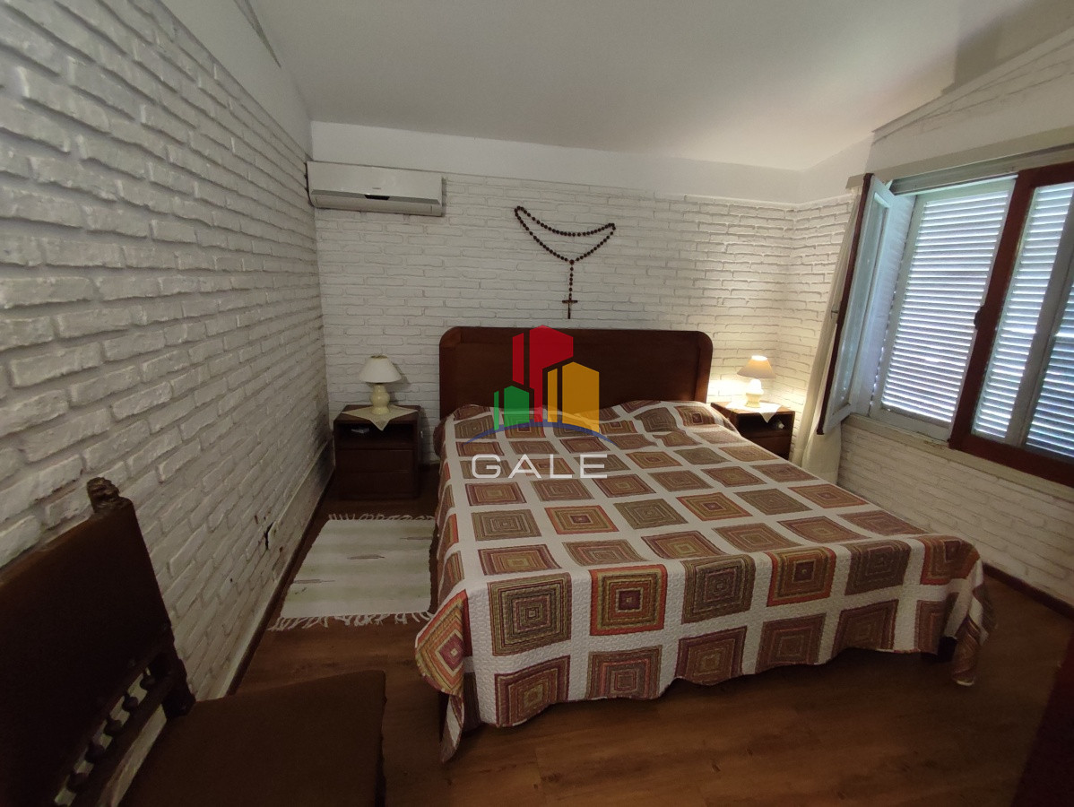 Casa ID.230 - Punta del Este, área comercial Pda. 5