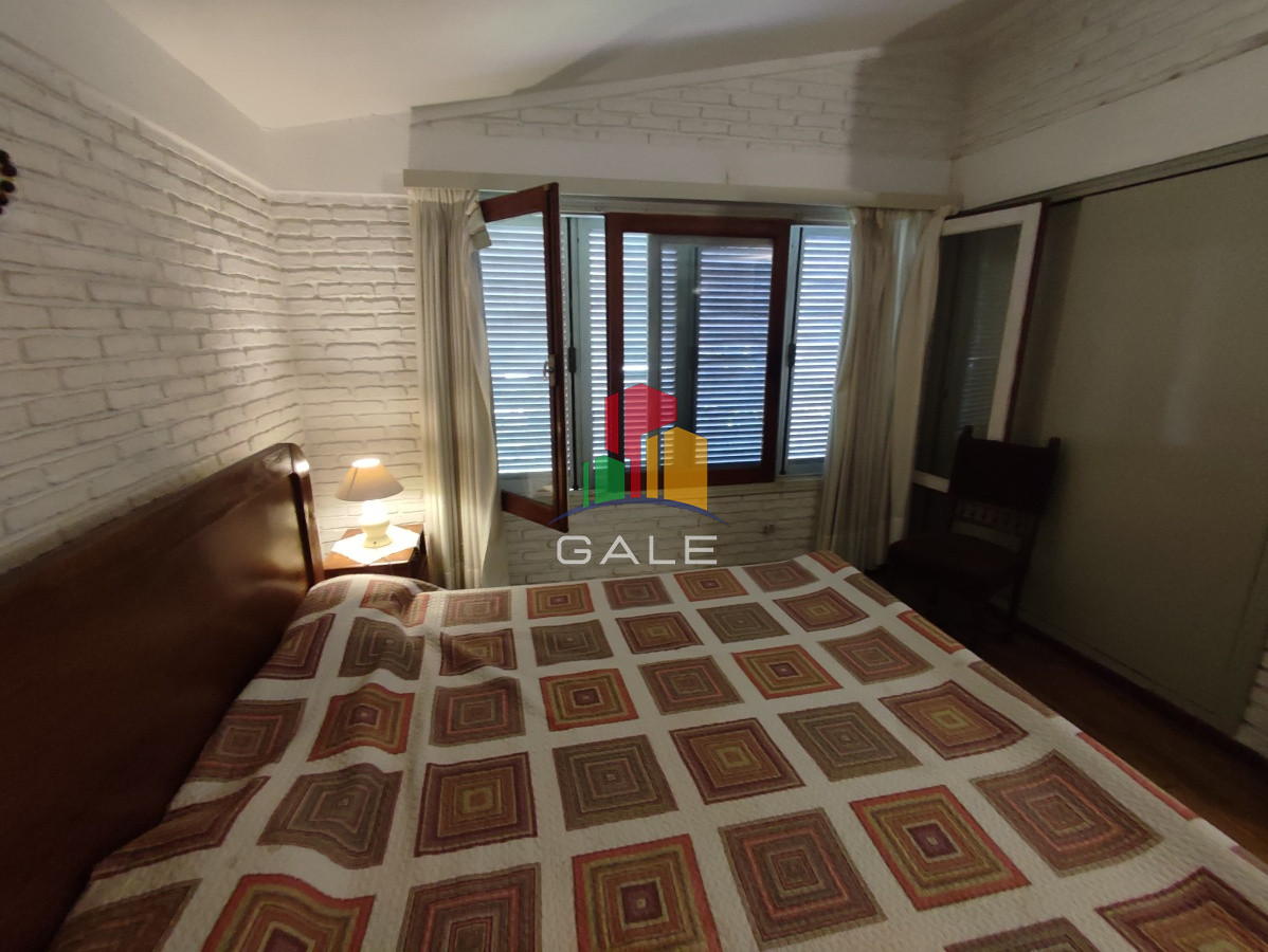 Casa ID.230 - Punta del Este, área comercial Pda. 5