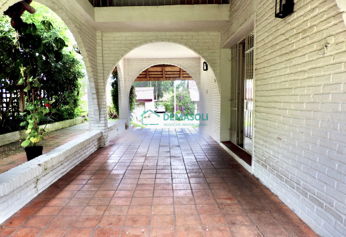 Casa ID.431 - Se vende hermosa casa Camino a la Laguna Maldonado