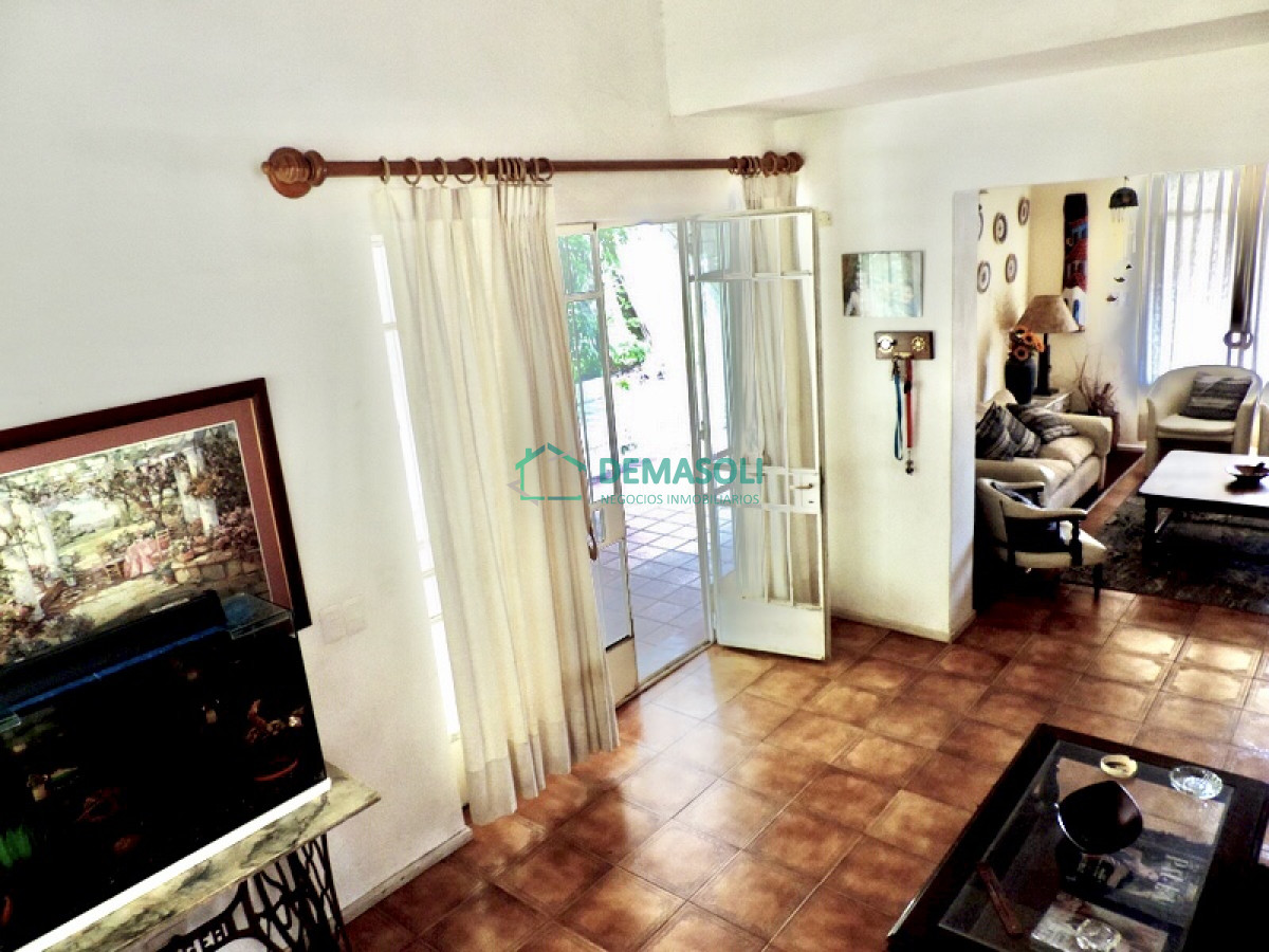 Casa ID.431 - Se vende hermosa casa Camino a la Laguna Maldonado
