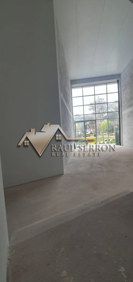 Local Comercial ID.2521 - ALQUILER ANUAL DE LOCAL COMERCIAL EN ROOSEVELT 