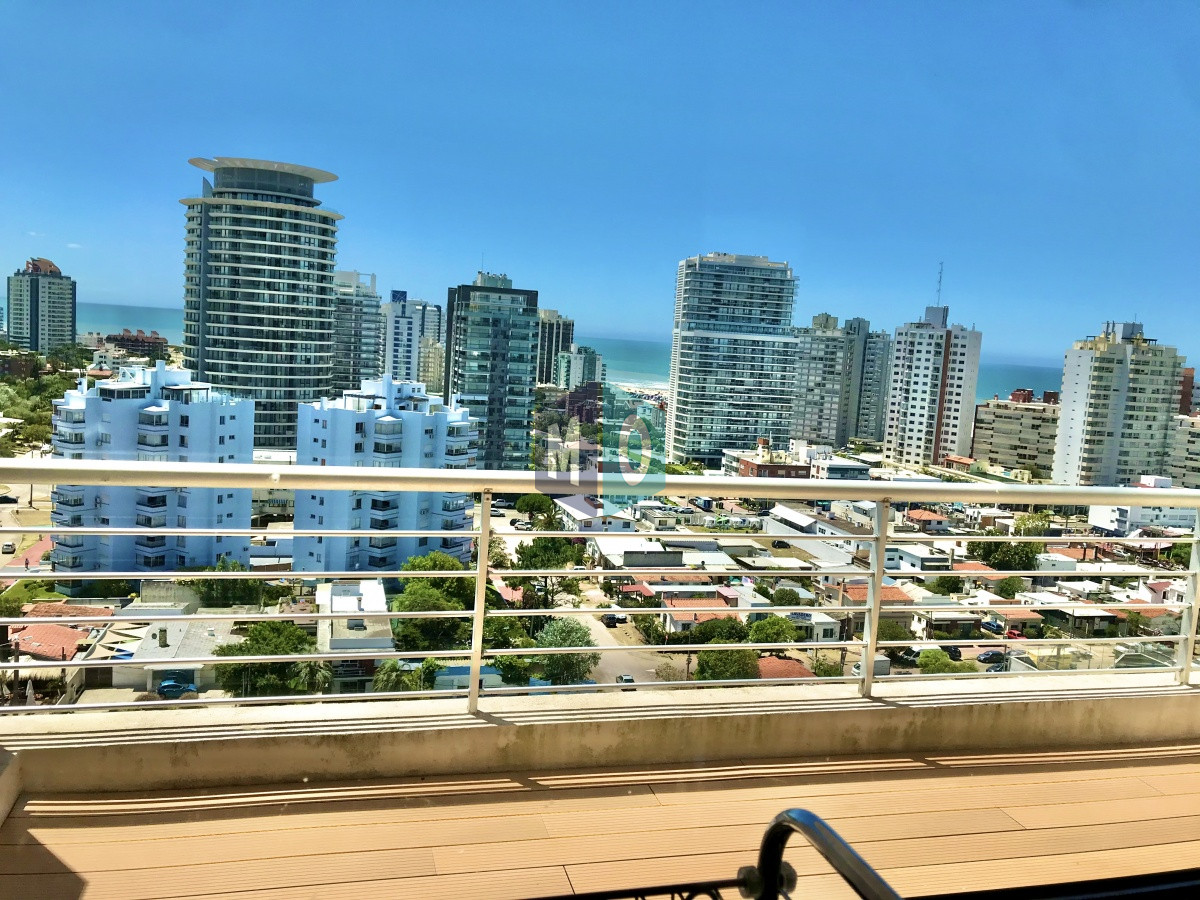 Apartamento ID.321 - Espectacular Pent House en Punta del Este