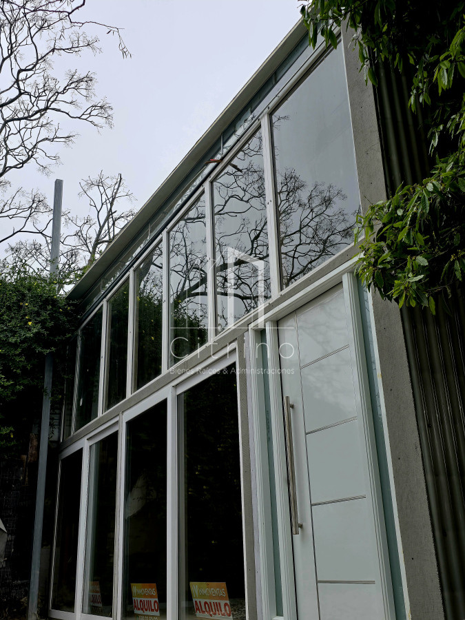 Local Comercial ID.2039 - Local Amplio en La Barra (frente a plaza con pista de skate)