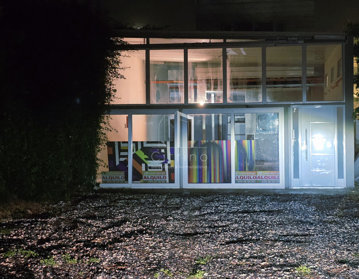 Local Comercial ID.2039 - Local Amplio en La Barra (frente a plaza con pista de skate)