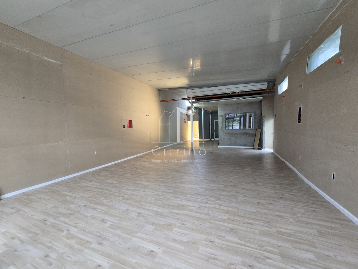 Local Comercial ID.2039 - Local Amplio en La Barra (frente a plaza con pista de skate)