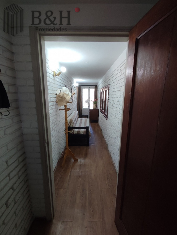 Casa ID.736 - Punta del Este, área comercial Pda. 5