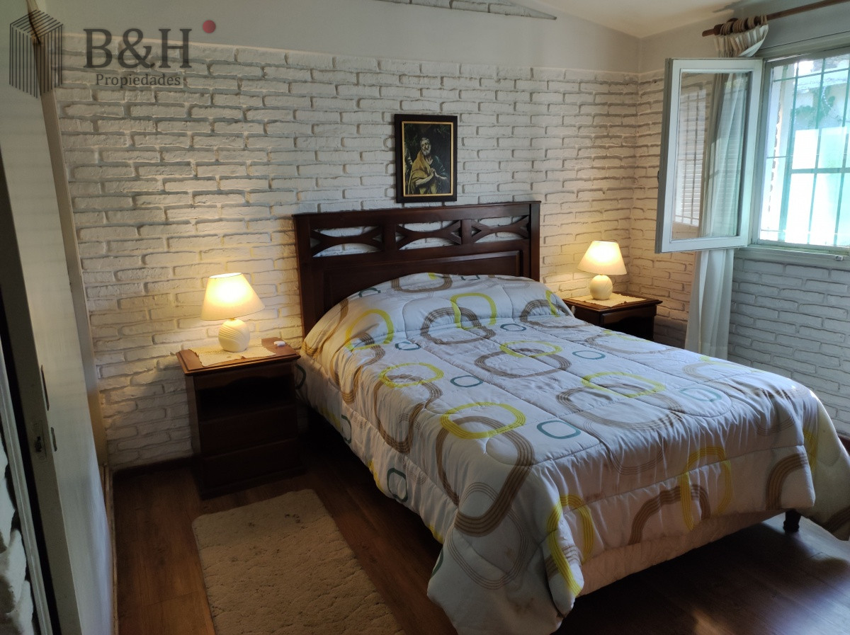 Casa ID.736 - Punta del Este, área comercial Pda. 5