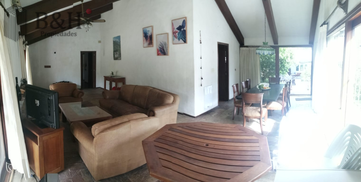 Casa ID.725 - Gran Casa en San Rafael para esta Temporada