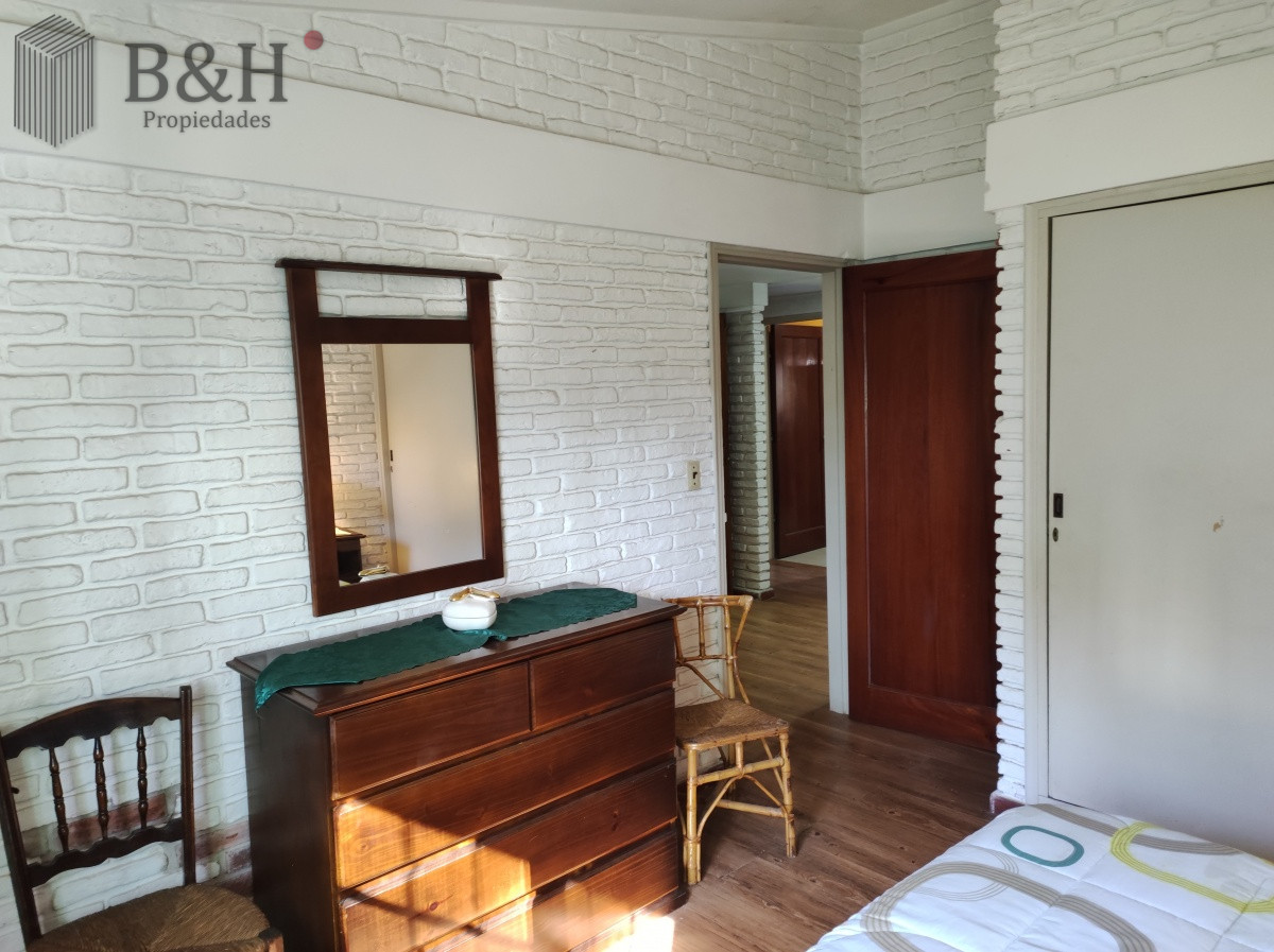 Casa ID.736 - Punta del Este, área comercial Pda. 5