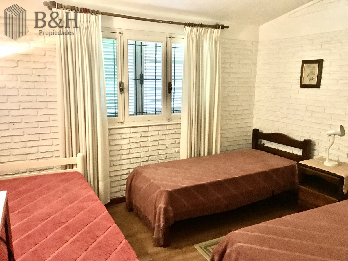 Casa ID.736 - Punta del Este, área comercial Pda. 5
