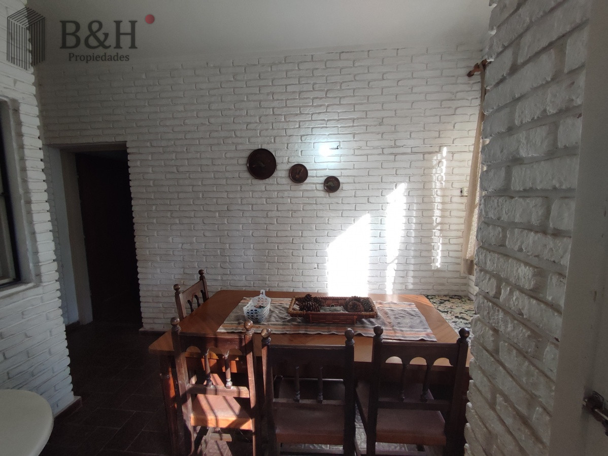 Casa ID.736 - Punta del Este, área comercial Pda. 5