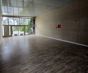 local amplio en la barra (frente a plaza con pista de skate) - byh5806l