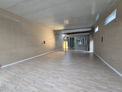 local amplio en la barra (frente a plaza con pista de skate) - byh5806l