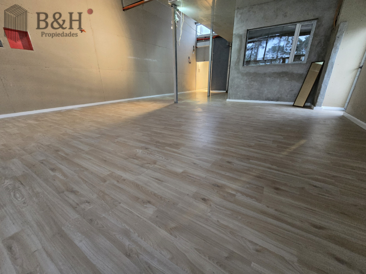 Local Comercial ID.5806 - Local Amplio en La Barra (frente a plaza con pista de skate)