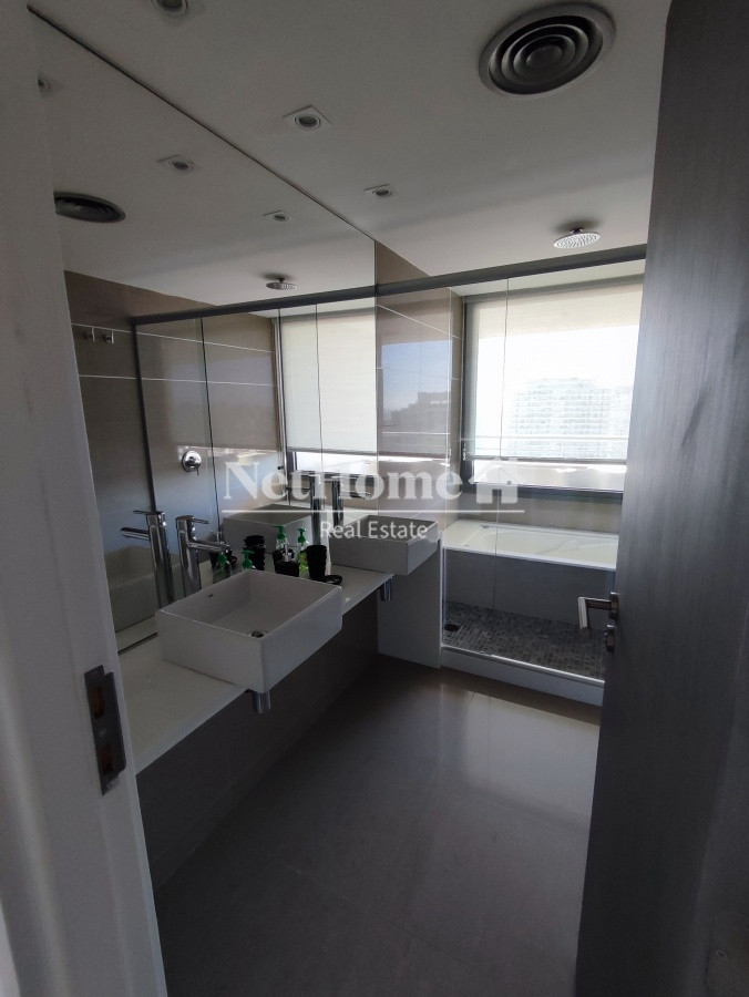 Apartamento ID.207 - Playa Mansa Penthouse Duplex 3 dormitorios en Suite Amenities completos