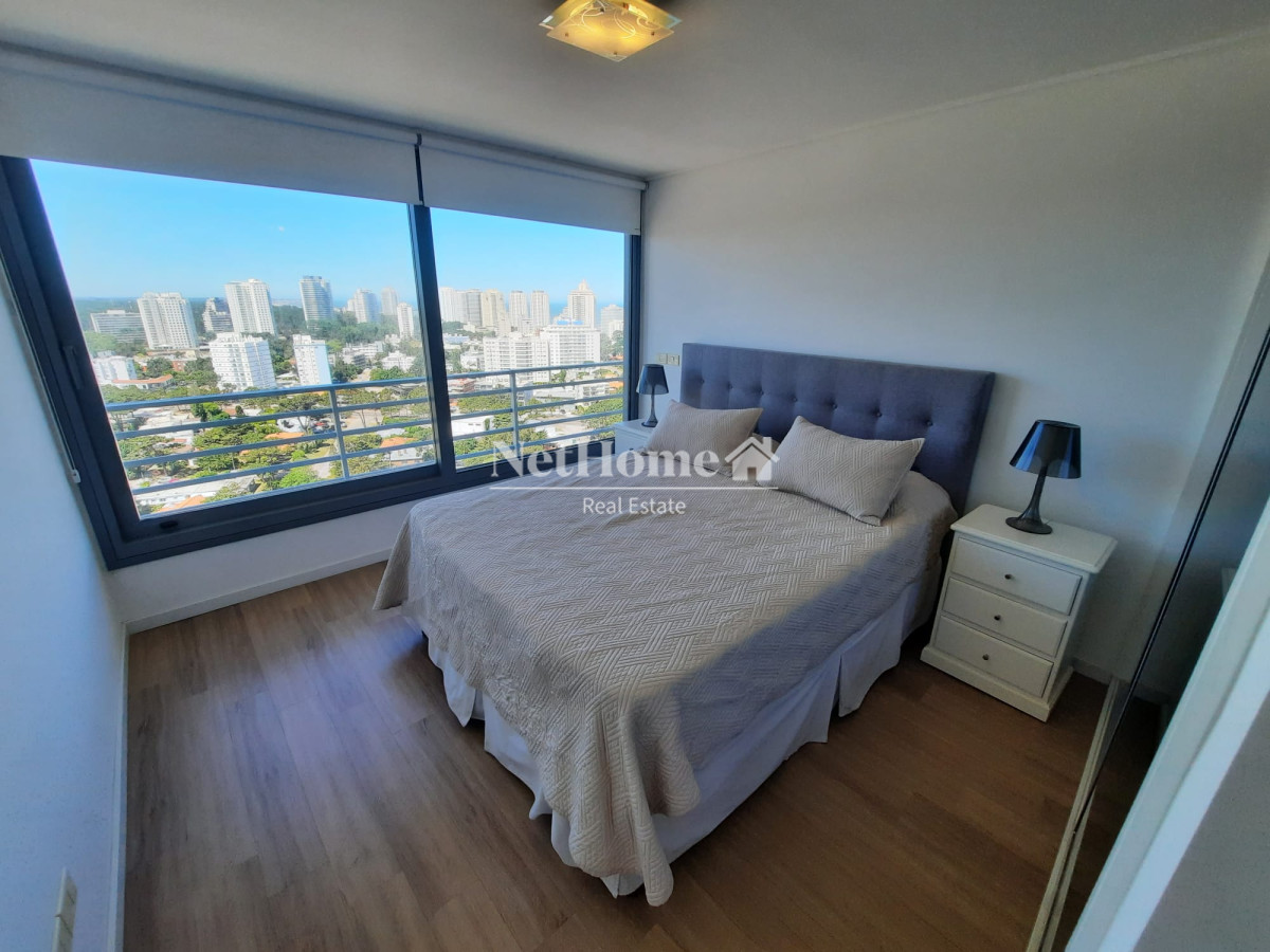 Apartamento ID.202 - Playa Mansa Apartamento 2 Suites Amenities Completos
