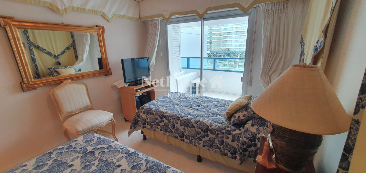 Apartamento ID.218 - Playa Mansa Apartamento de Lujo 3 Suites con Amenities Completos
