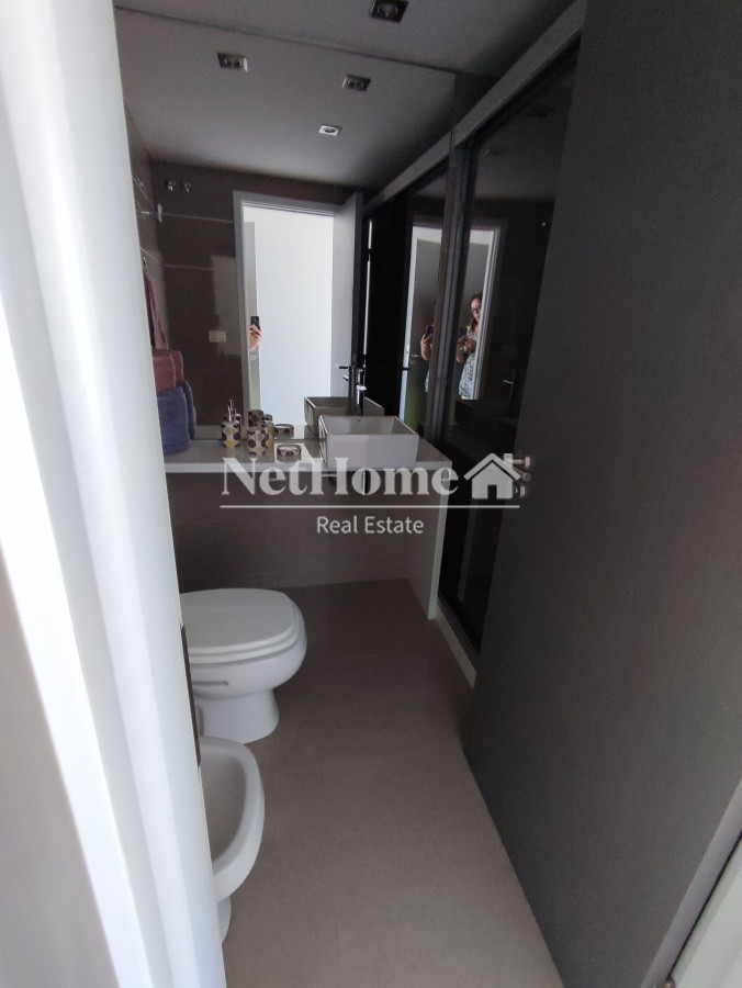 Apartamento ID.207 - Playa Mansa Penthouse Duplex 3 dormitorios en Suite Amenities completos