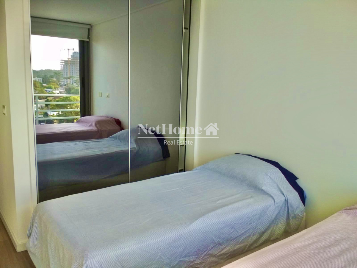 Apartamento ID.225 - Playa Mansa Apartamento 2 Dormitorios  A metros del Mar.