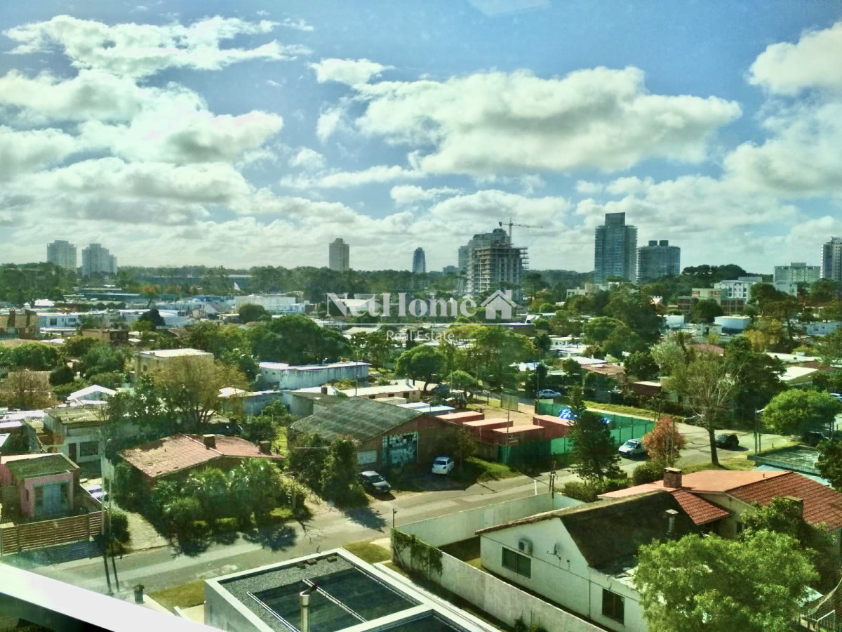 Apartamento ID.225 - Playa Mansa Apartamento 2 Dormitorios  A metros del Mar.