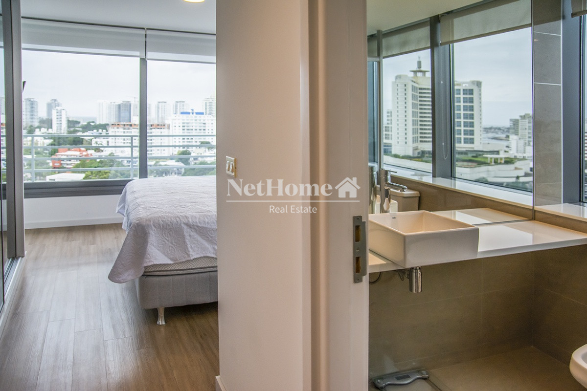 Apartamento ID.206 - Playa Mansa Apartamento 3 Dormitorios Piso alto Amenities Completos