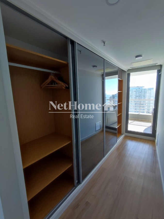 Apartamento ID.207 - Playa Mansa Penthouse Duplex 3 dormitorios en Suite Amenities completos