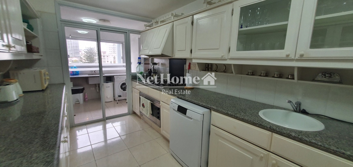 Apartamento ID.218 - Playa Mansa Apartamento de Lujo 3 Suites con Amenities Completos