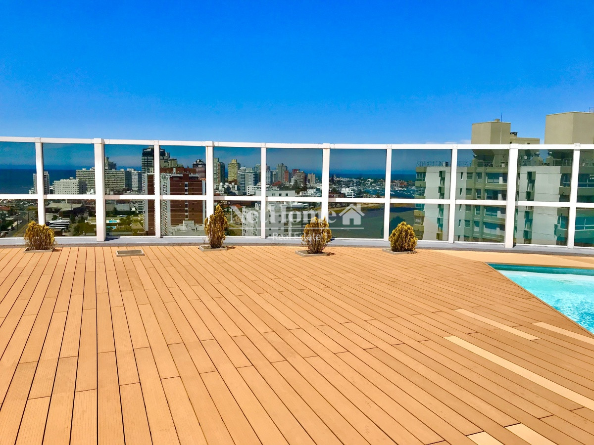 Apartamento ID.209 -  Chiverta Pent House Triplex 4 dormitorios + Dependencia de servicio y Vista  360 Grados