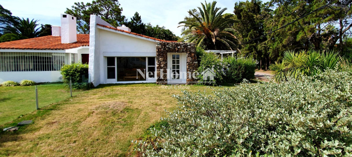 Casa ID.54 - La Barra Casa 3 dormitorios Vista al arroyo