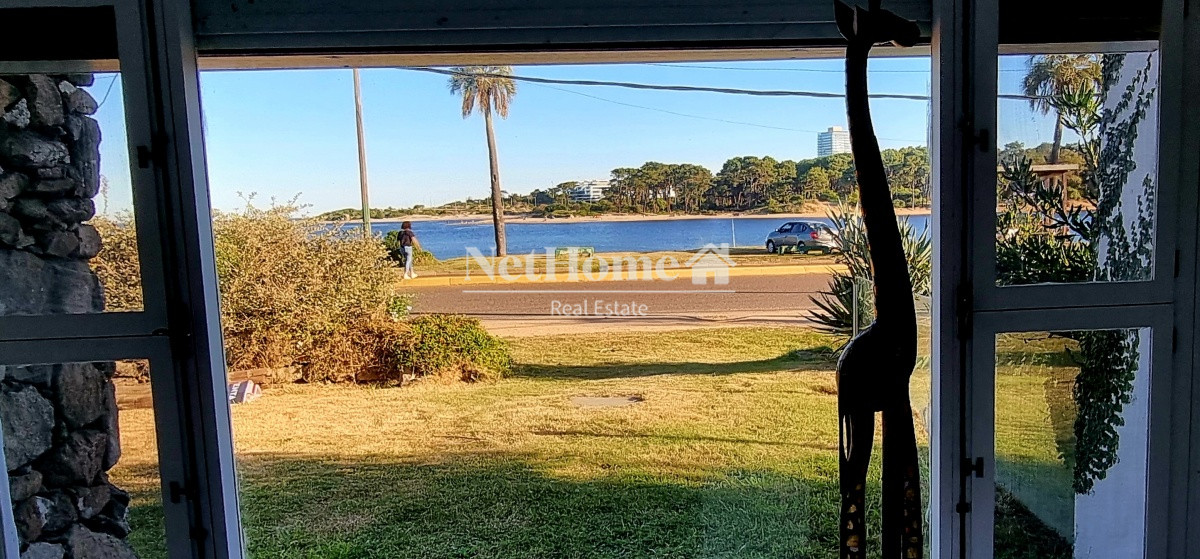 Casa ID.54 - La Barra Casa 3 dormitorios Vista al arroyo