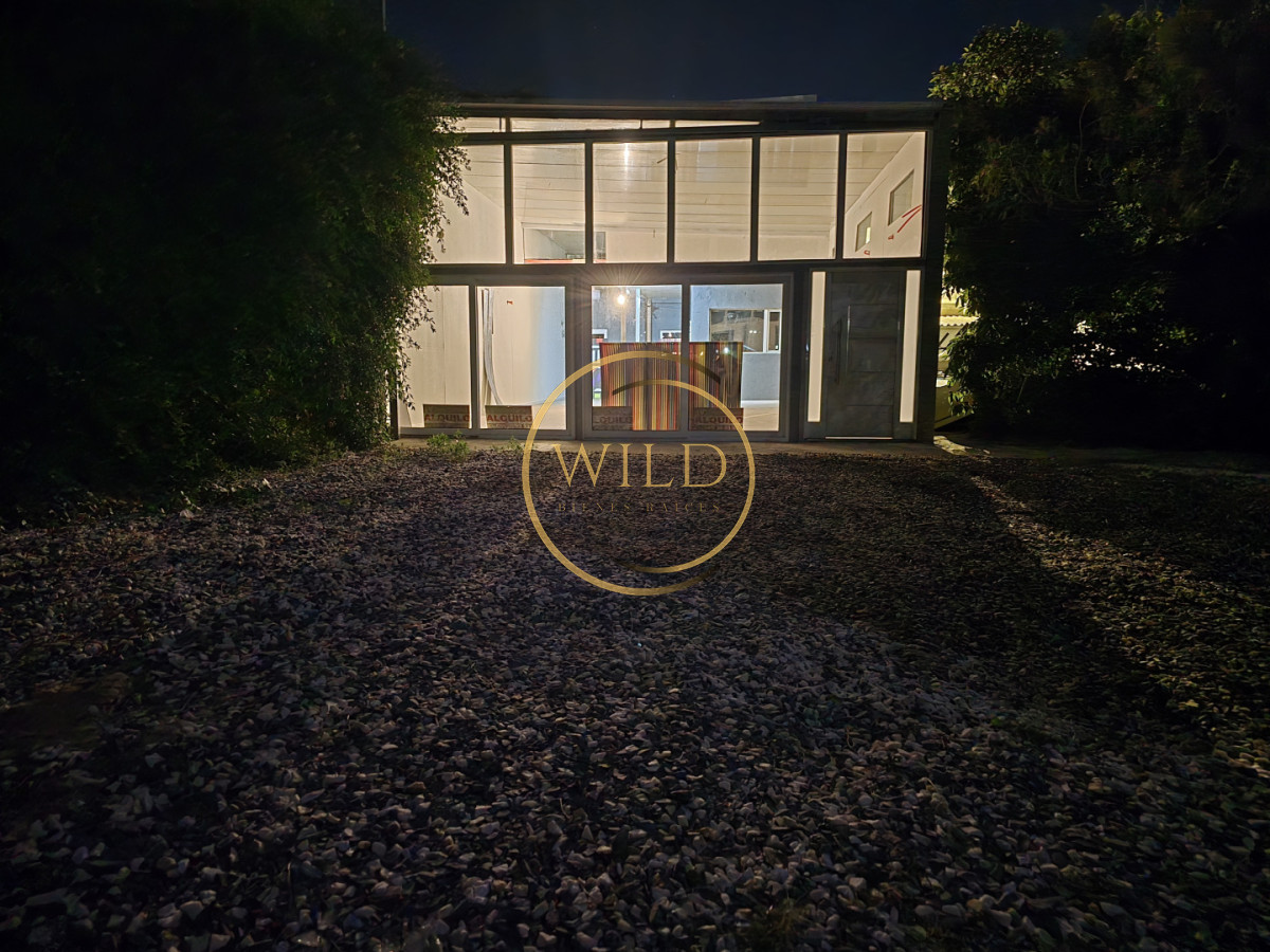 Local Comercial ID.2496 - Local Amplio en La Barra (frente a plaza con pista de skate)