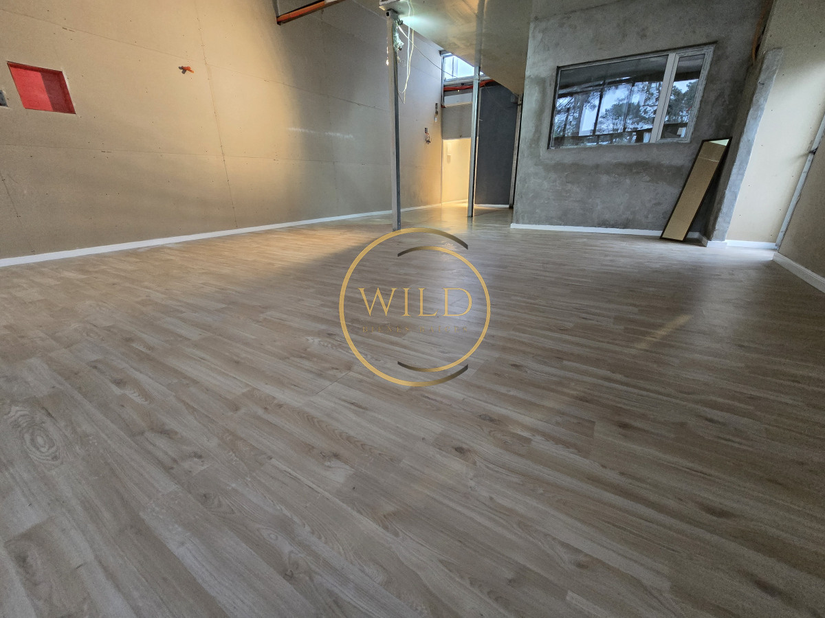 Local Comercial ID.2496 - Local Amplio en La Barra (frente a plaza con pista de skate)