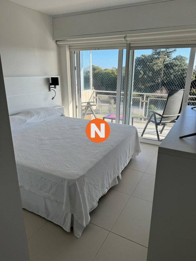 Apartamento Ref.218902 - Apartamento en venta, pda. 9 frente al mar, mansa, Punta del Este