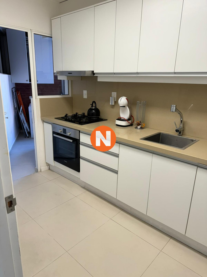 Apartamento Ref.218902 - Apartamento en venta, pda. 9 frente al mar, mansa, Punta del Este
