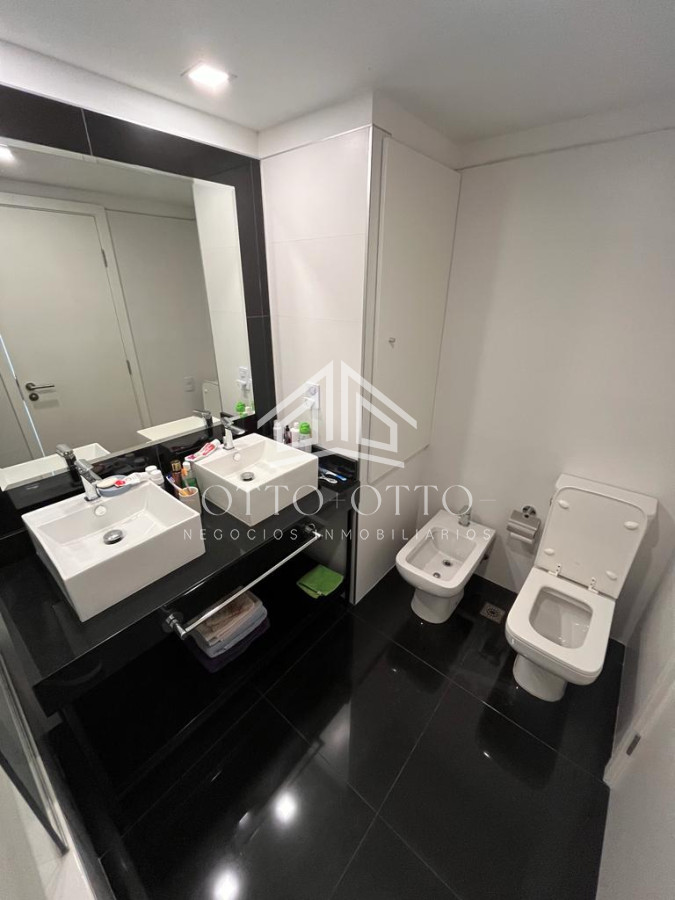 Apartamento ID.28506 - Artower de 2 dormitorios en piso alto en venta! 